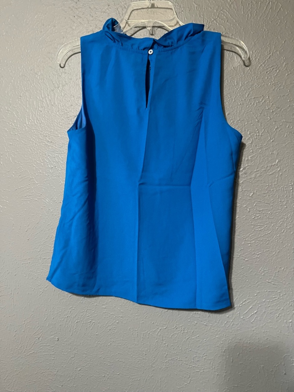J Crew Blue Ruffle Neck Sleeveless Blouse Size Small Lightweight Top - Picture 3 of 11